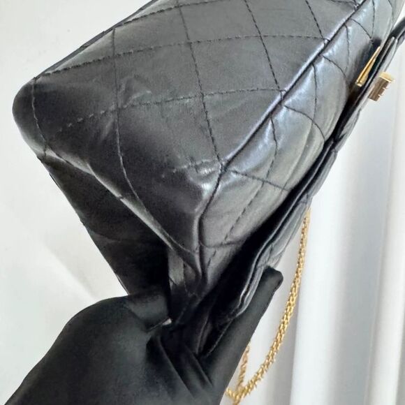 Chanel Women Pre-Loved Bag Very Good Condition - Picture 7 of 9